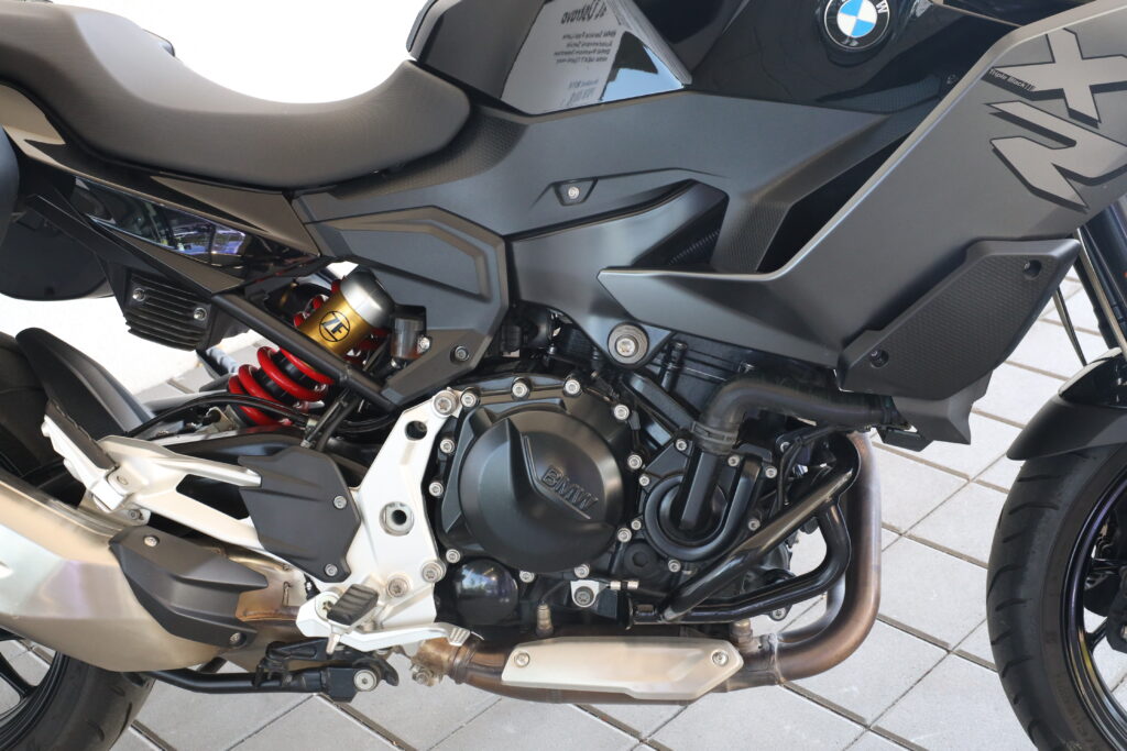BMW F 900 XR