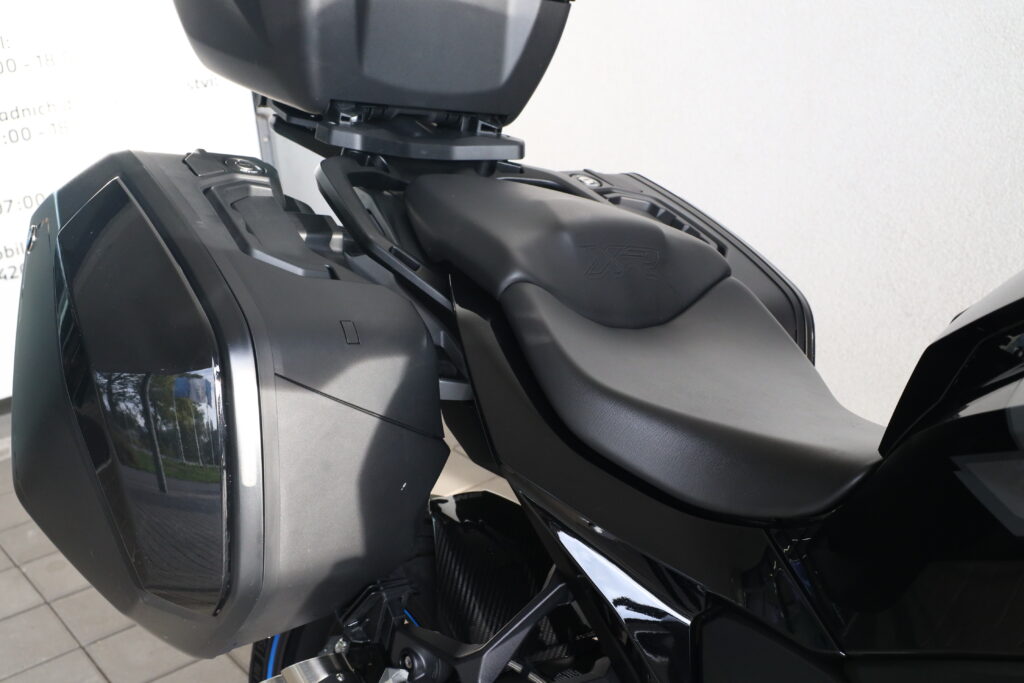 BMW S 1000 XR