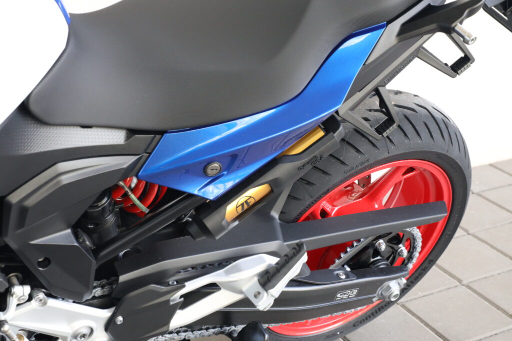 BMW F 900 XR