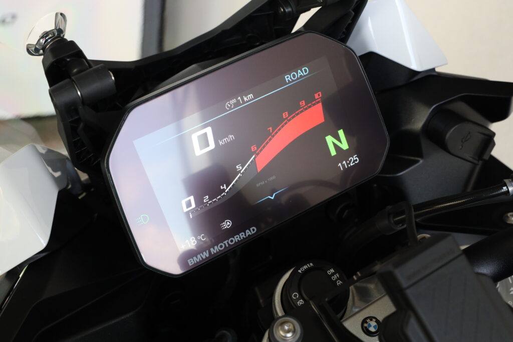 BMW F 900 XR