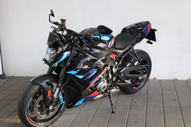 BMW M 1000 R