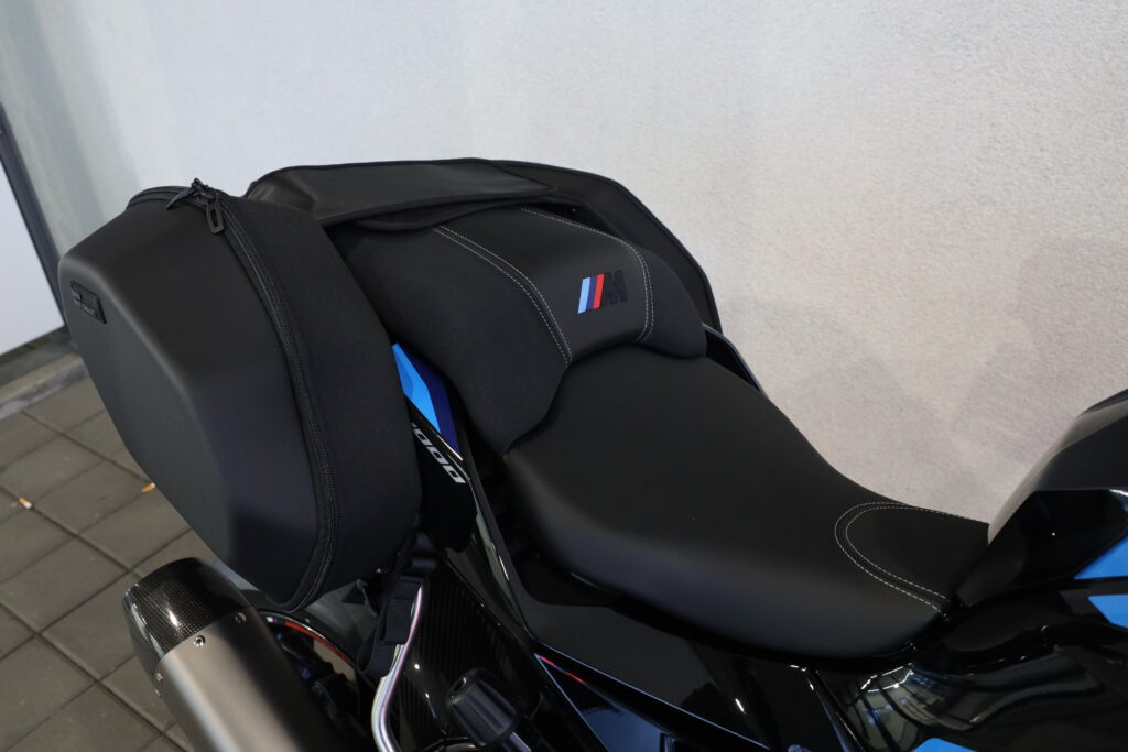 BMW M 1000 XR