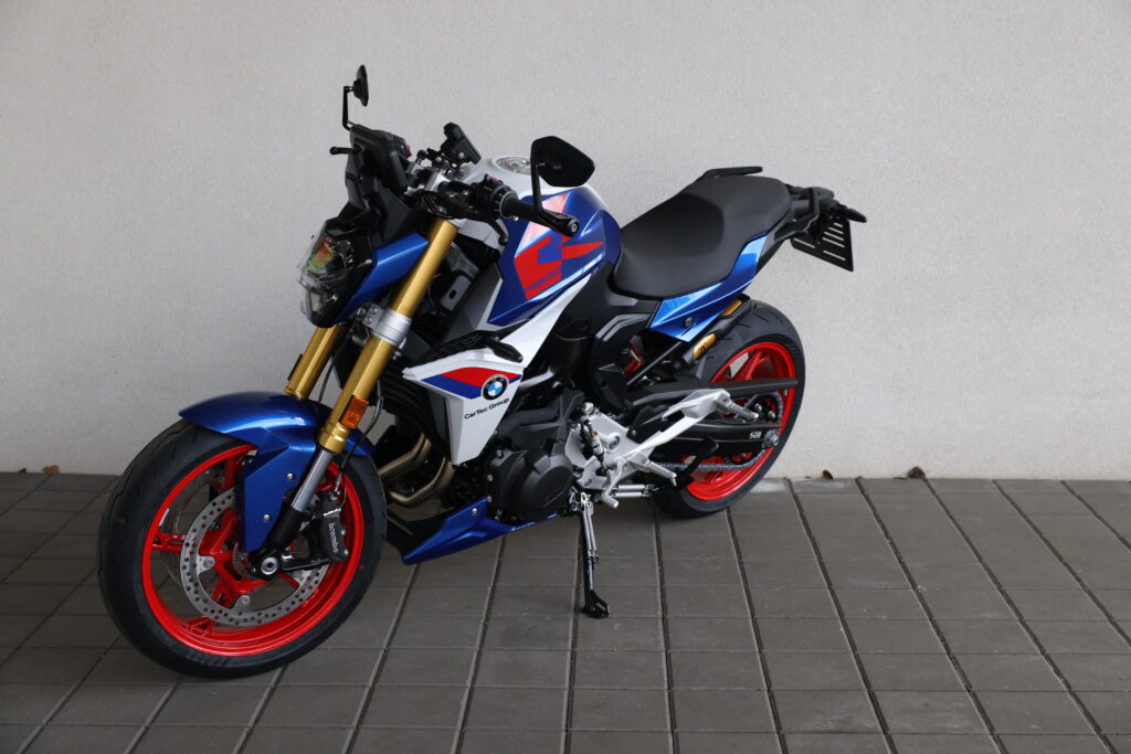 BMW F 900 R