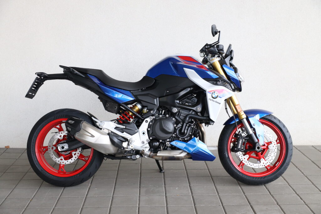 BMW F 900 R