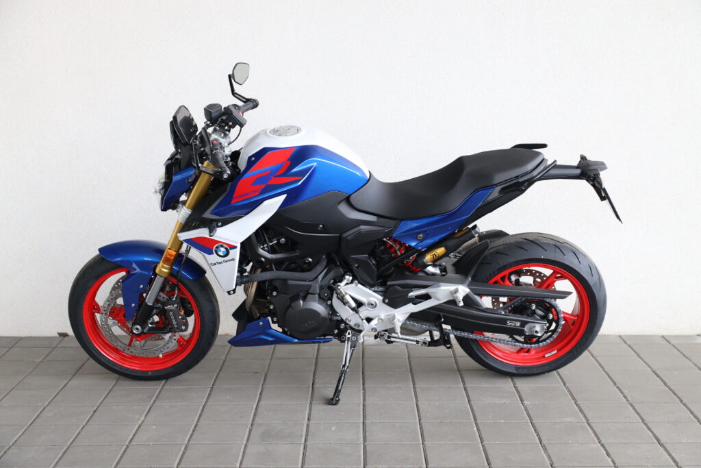 BMW F 900 R