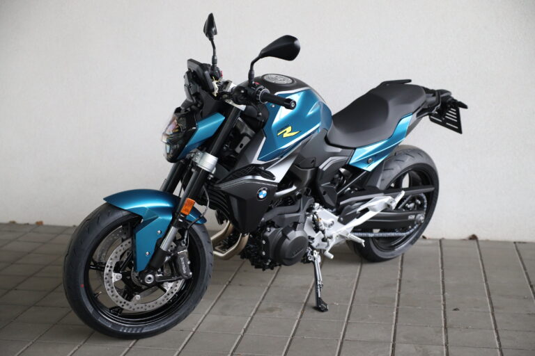 BMW F 900 R