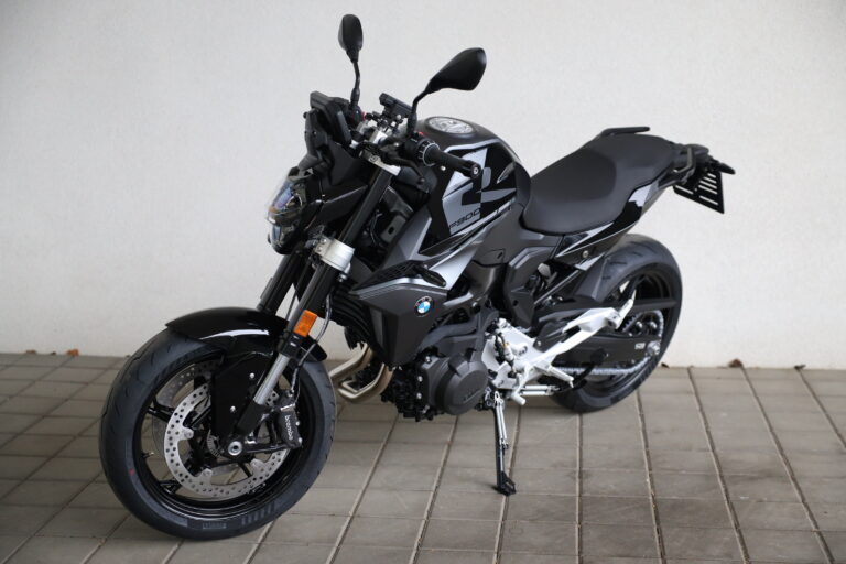 BMW F 900 R