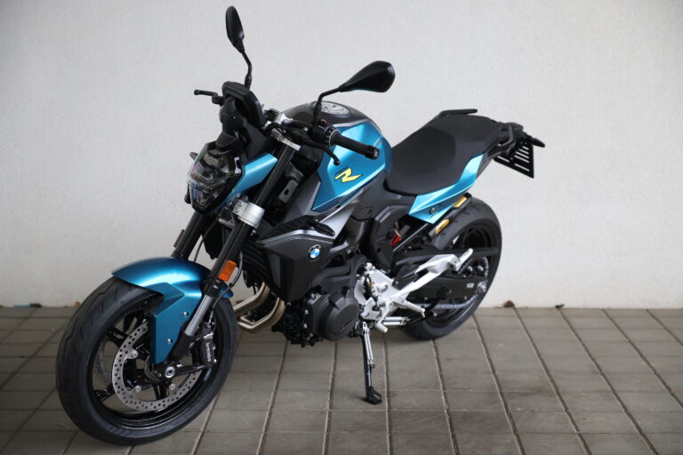 BMW F 900 R
