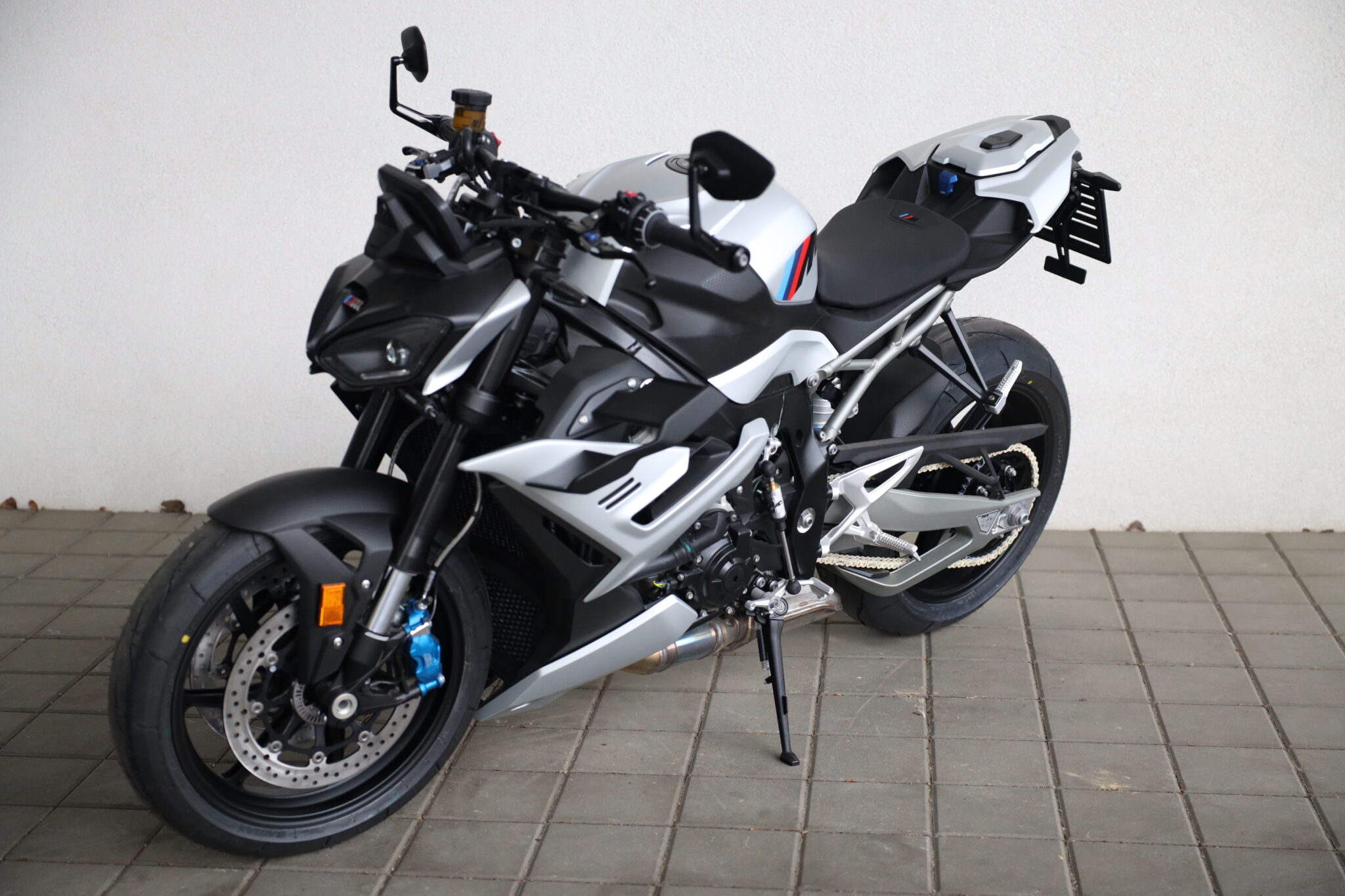 BMW M 1000 R
