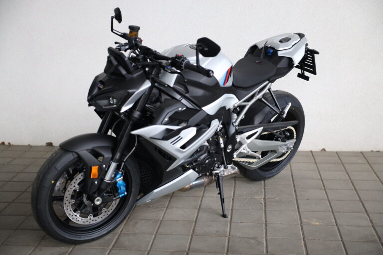 BMW M 1000 R