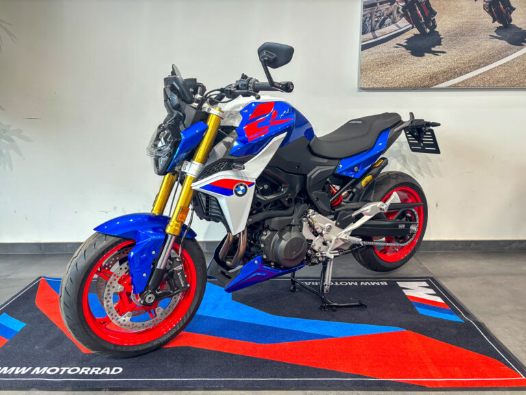 BMW F 900 R