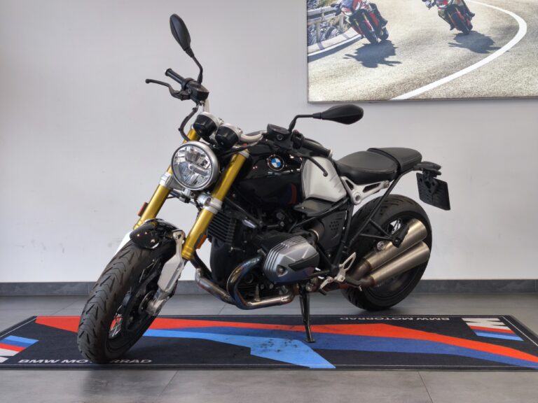 BMW R nineT