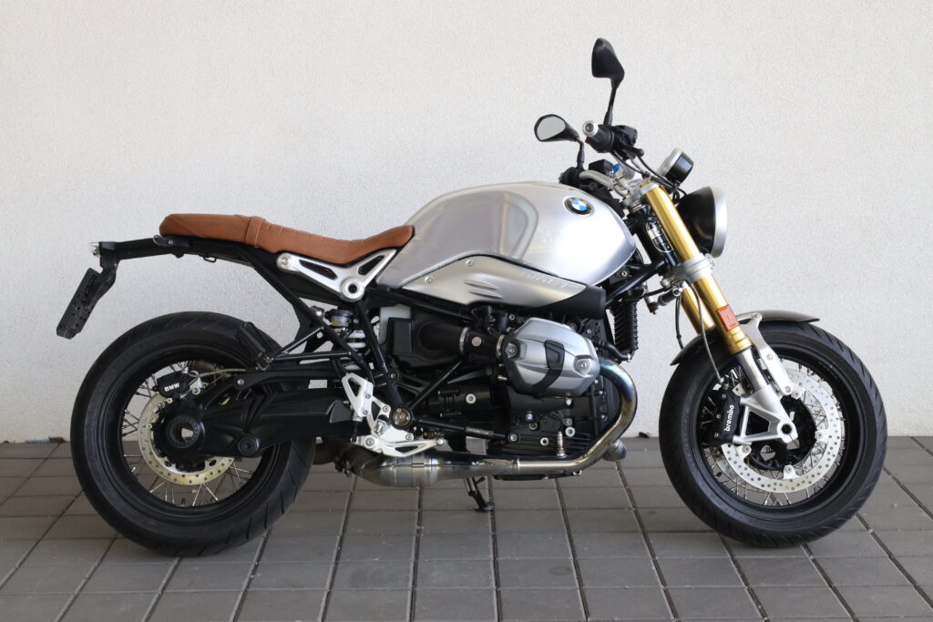 BMW R nineT