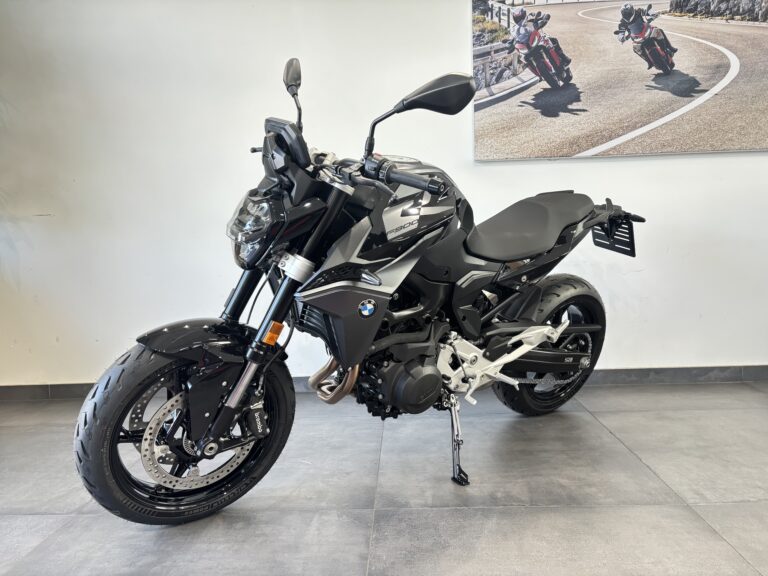 BMW F 900 R