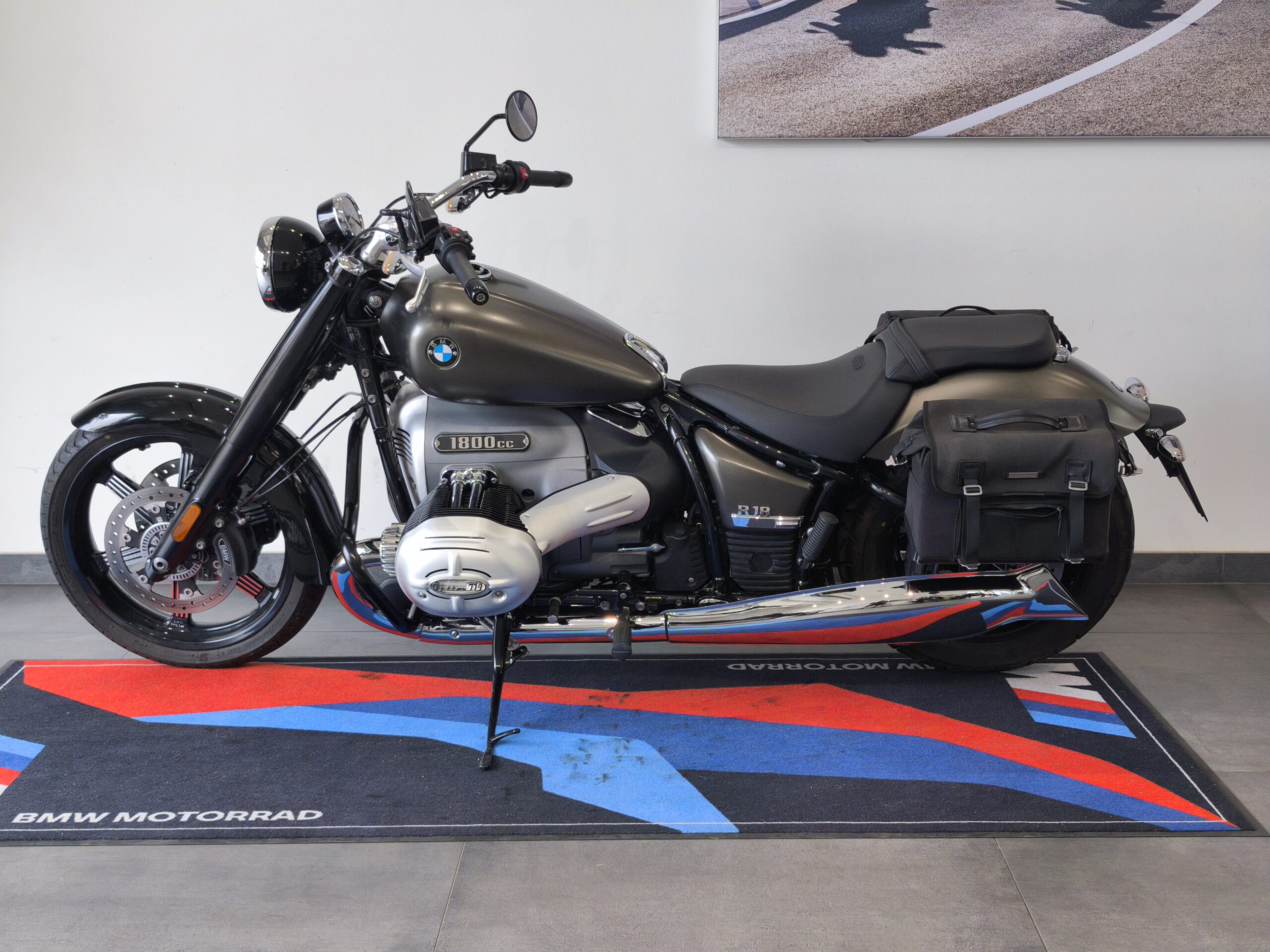 BMW R 18 First Edition