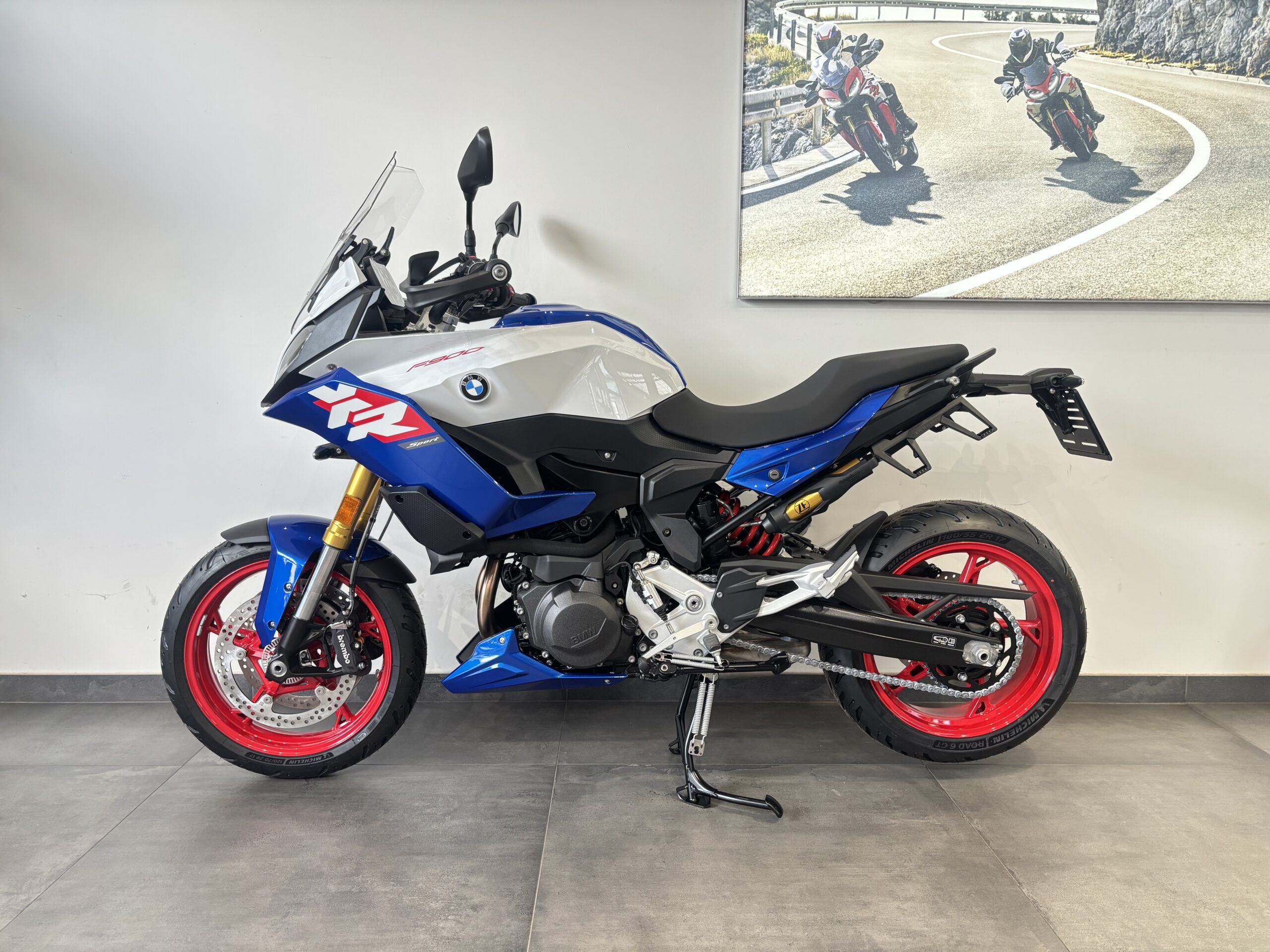 BMW F 900 XR