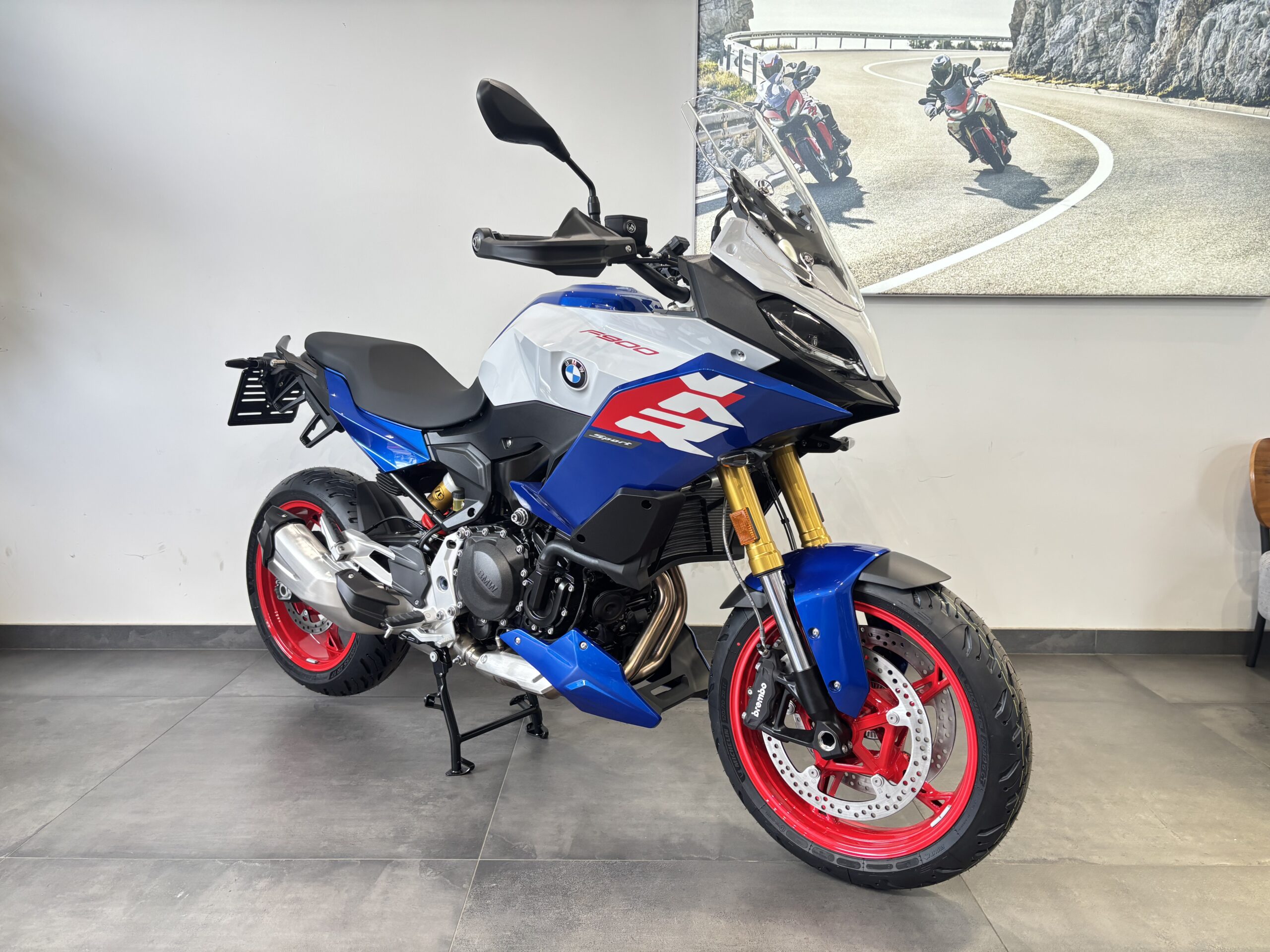 BMW F 900 XR