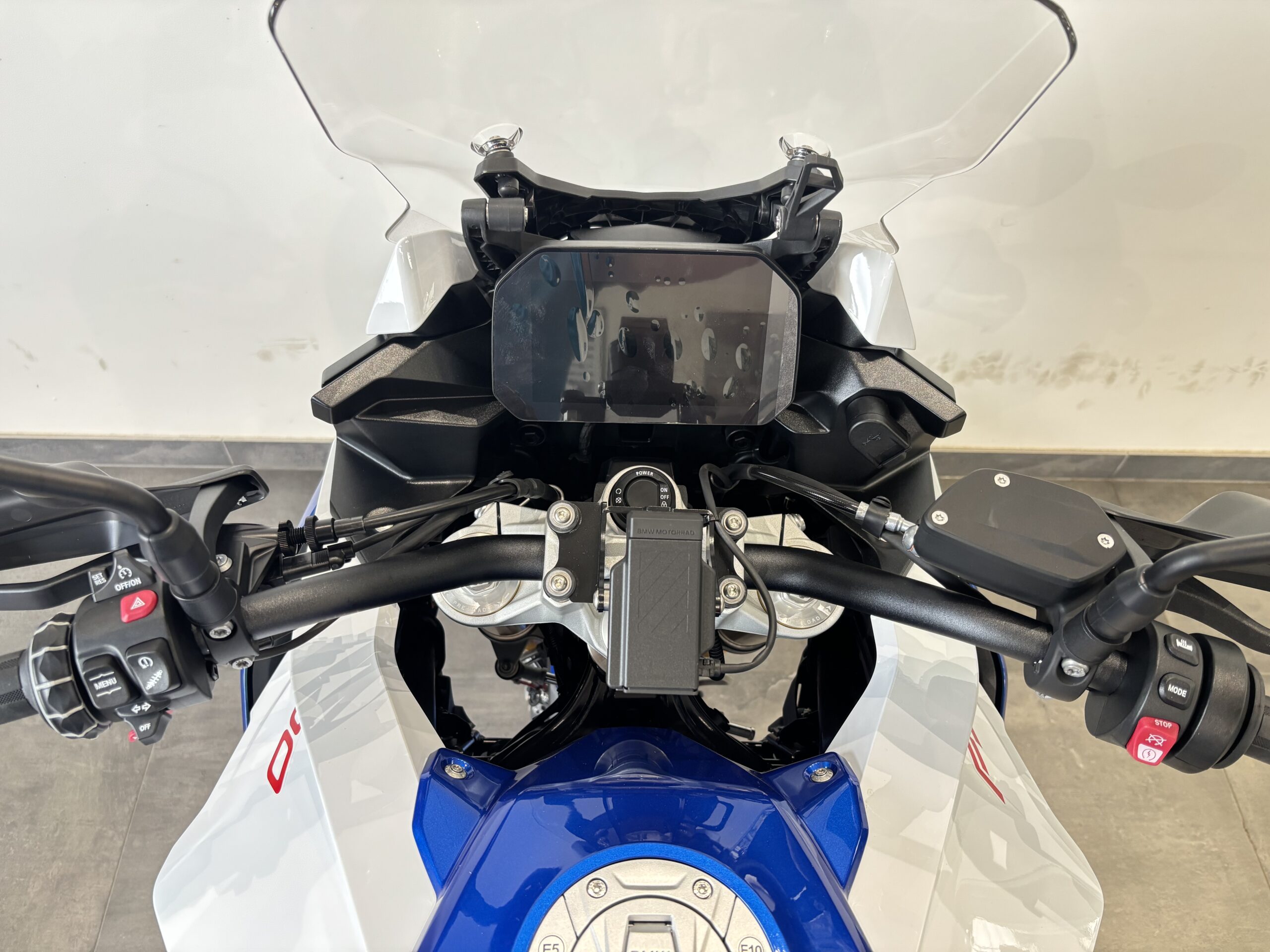 BMW F 900 XR