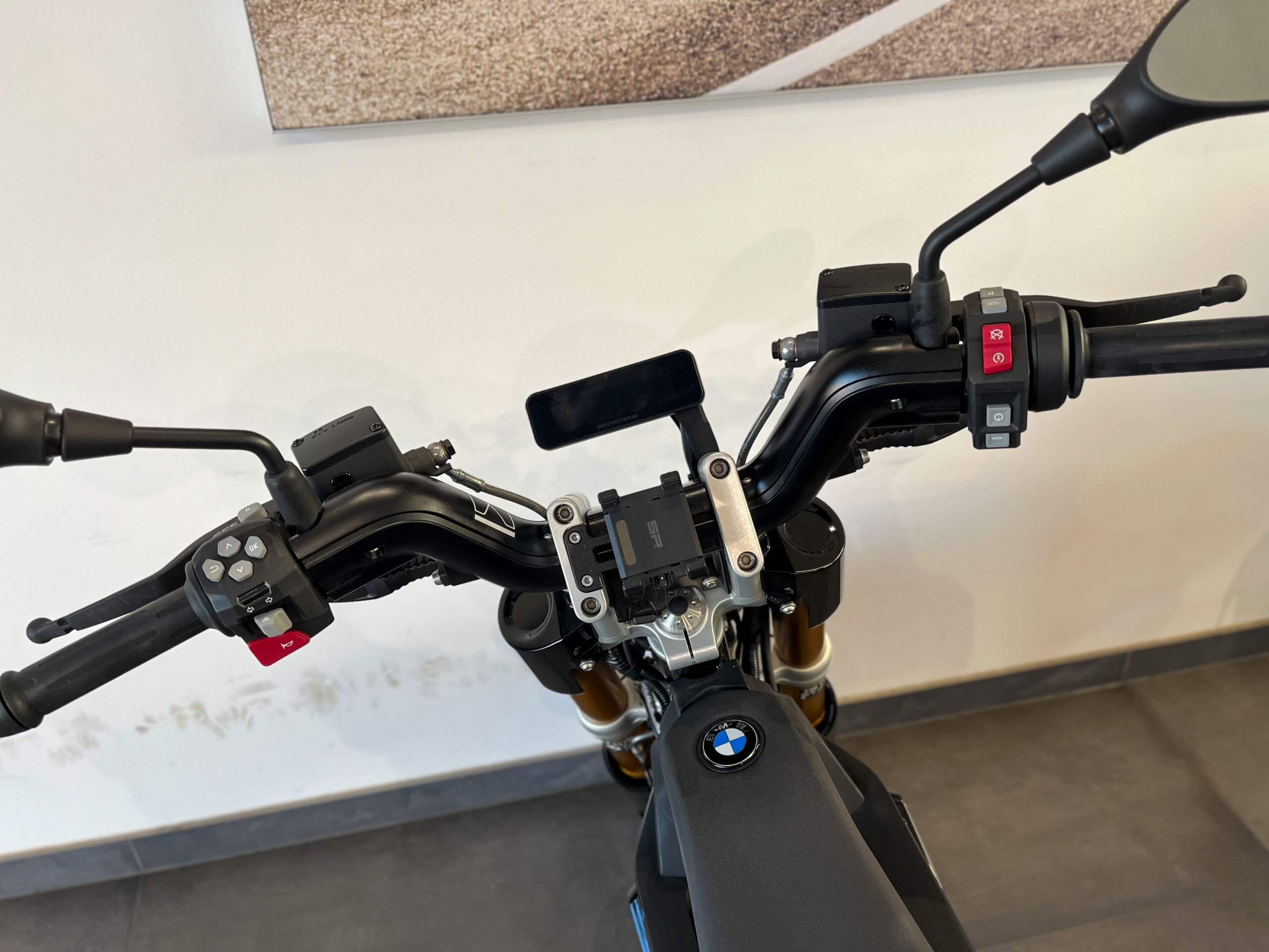 BMW CE 02