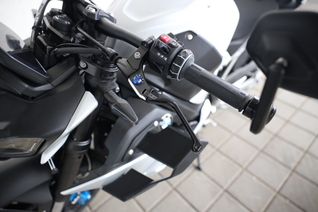 BMW M 1000 R