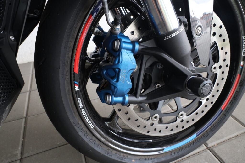 BMW M 1000 XR