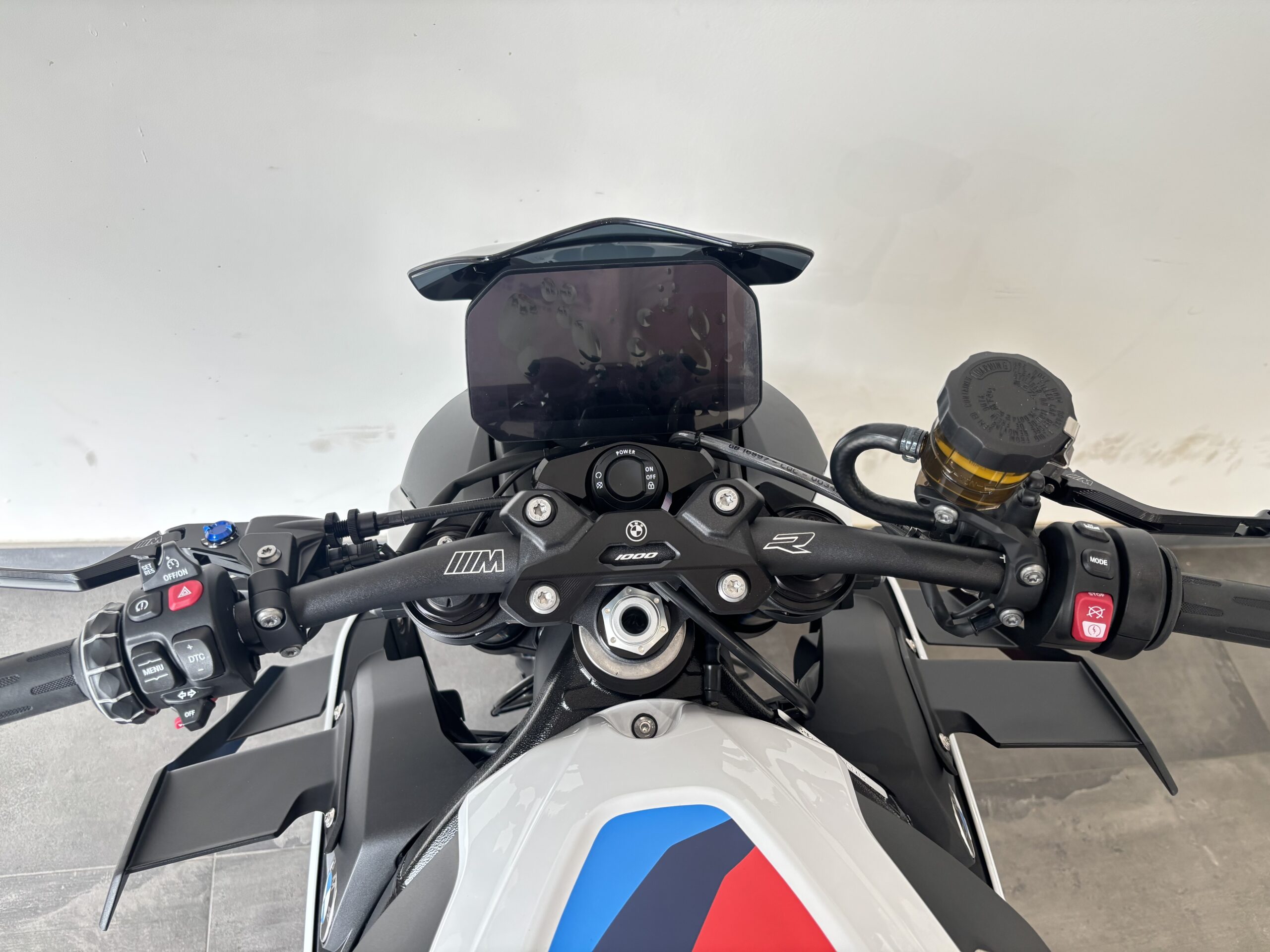 BMW M 1000 R