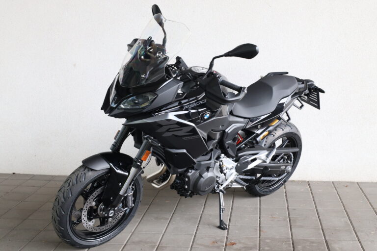 BMW F 900 XR
