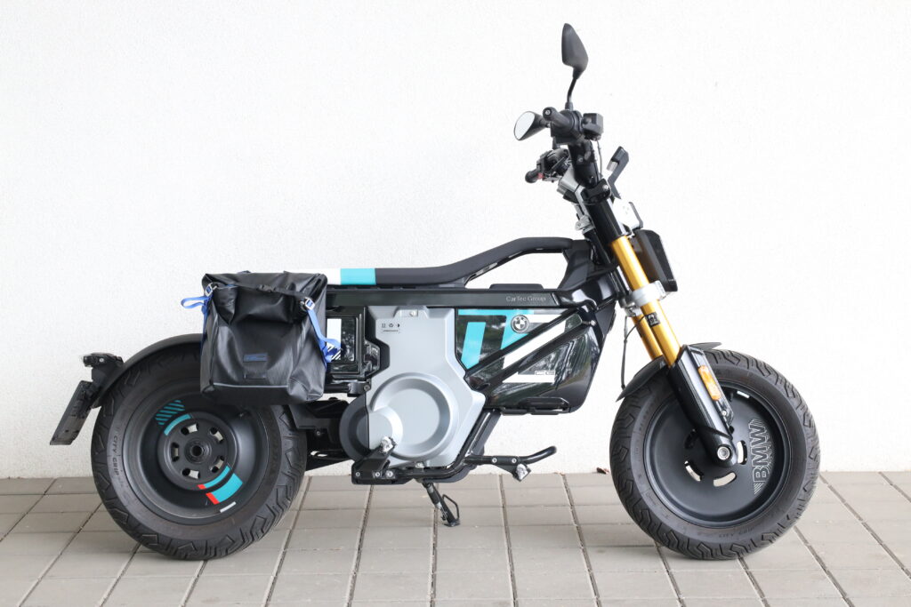 BMW CE 02