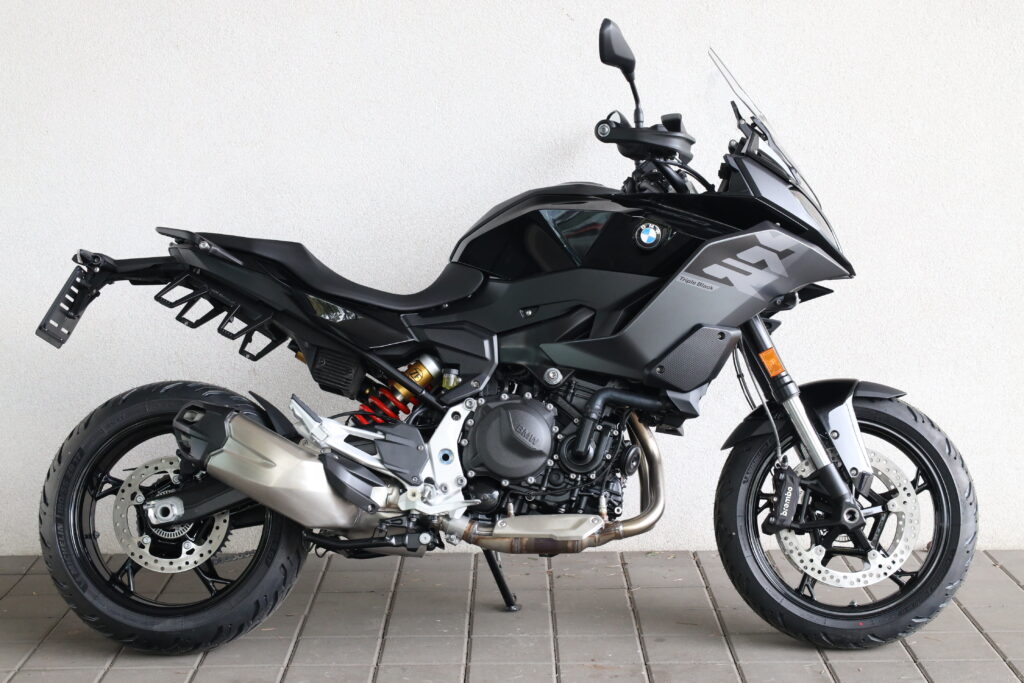 BMW F 900 XR