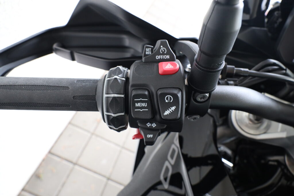 BMW F 900 XR