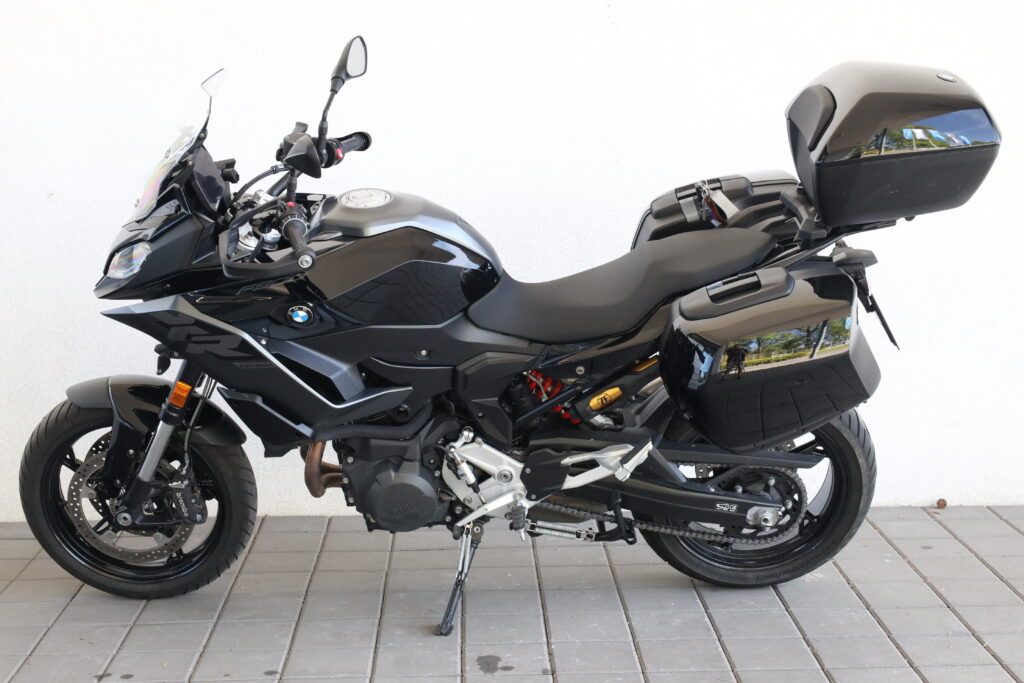 BMW F 900 XR