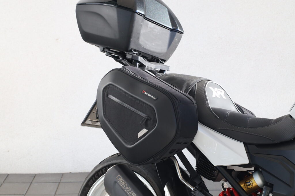 BMW F 900 XR