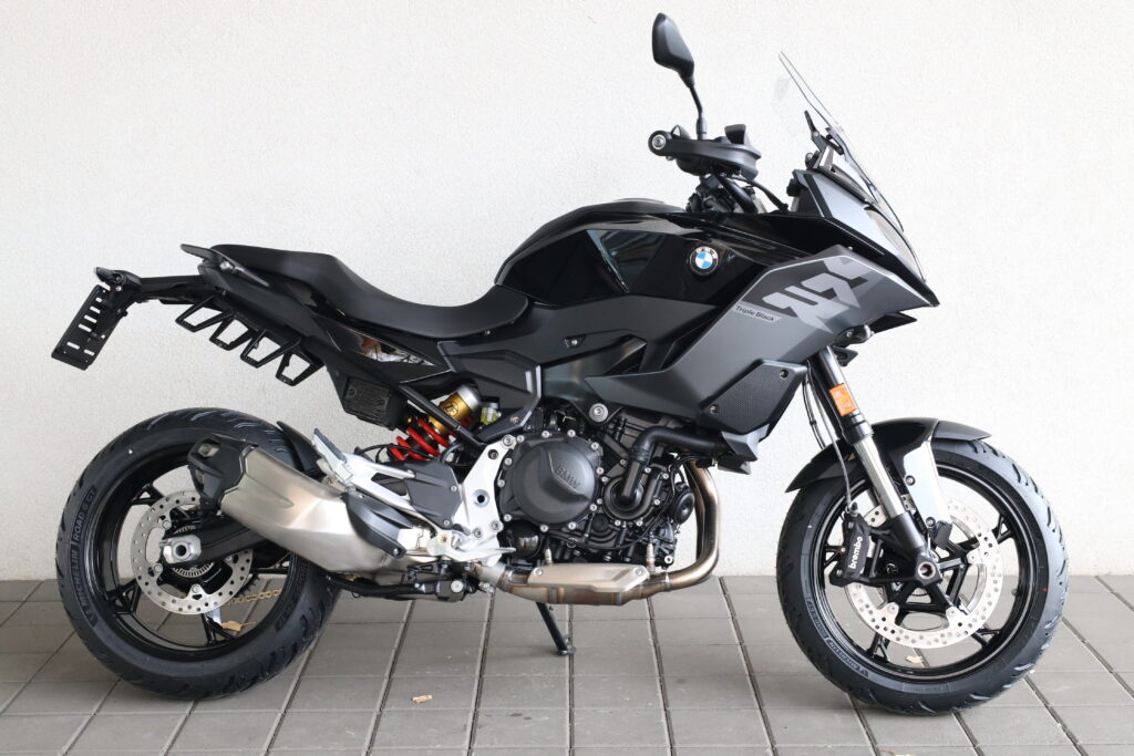 BMW F 900 XR