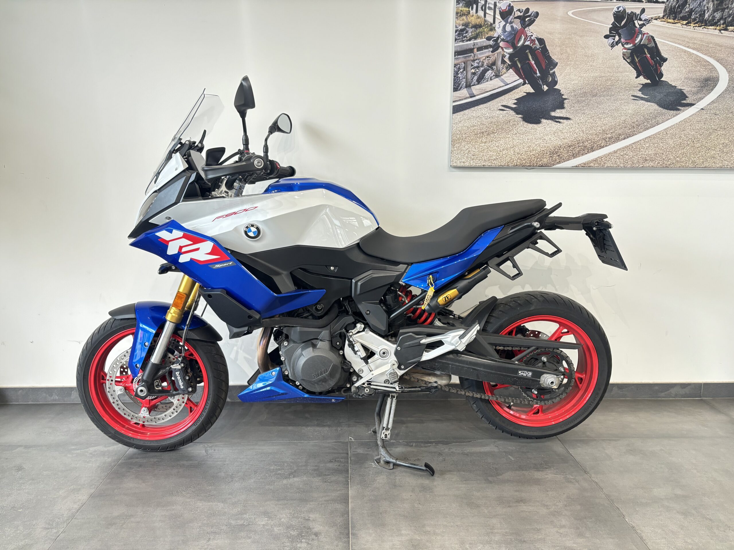 BMW F 900 XR