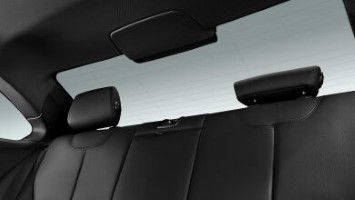 5DC | Rear-seat headrests, folding