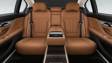 4F5 | Executive Lounge rear console