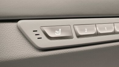 4T6 | Massage function for rear-seat passengers