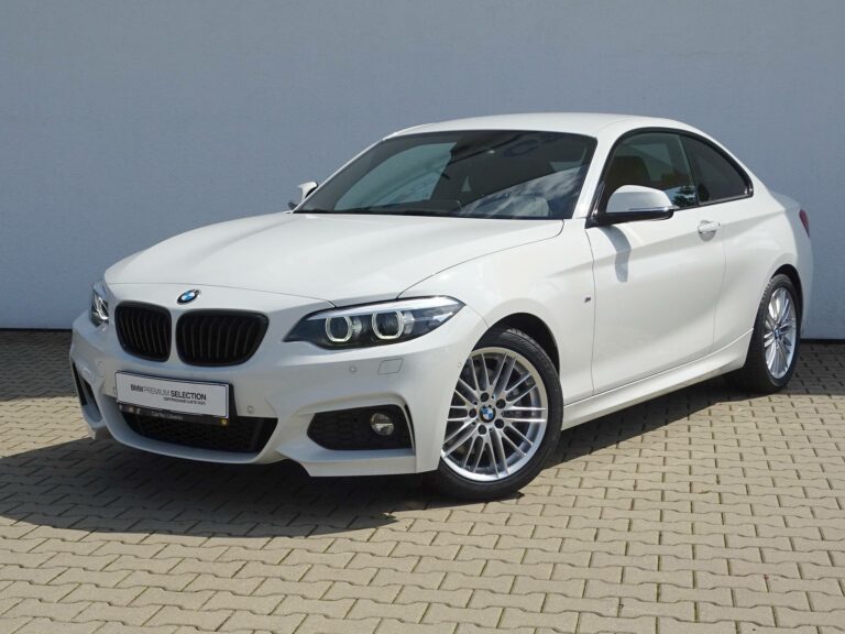 BMW 220i