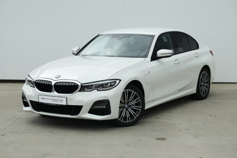 BMW 330e xDrive