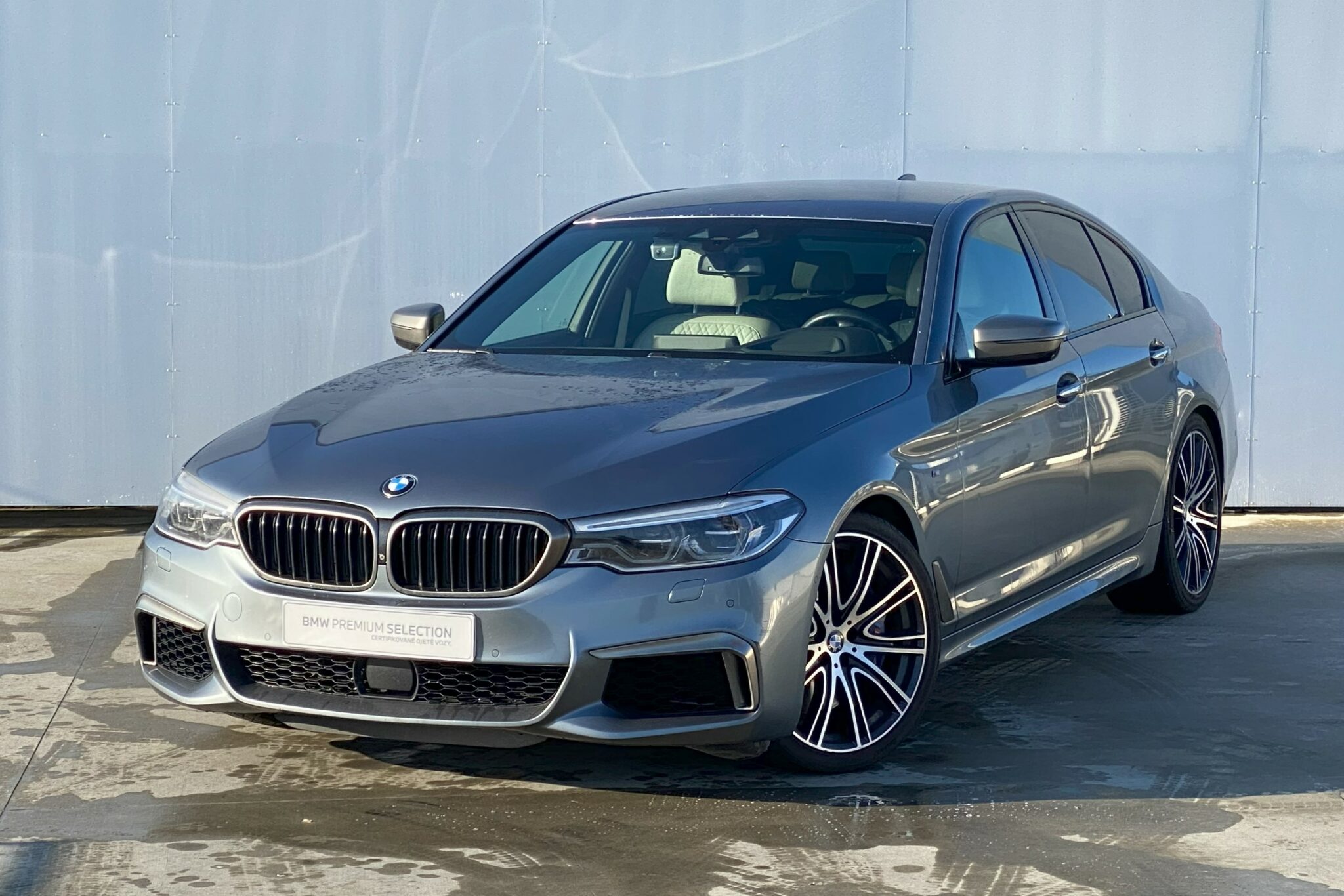 BMW M550i xDrive Limousine