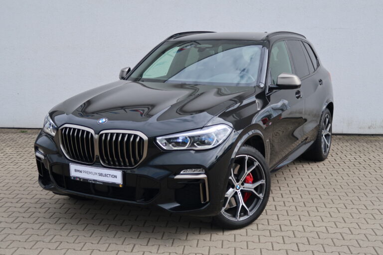 BMW X5 M50i