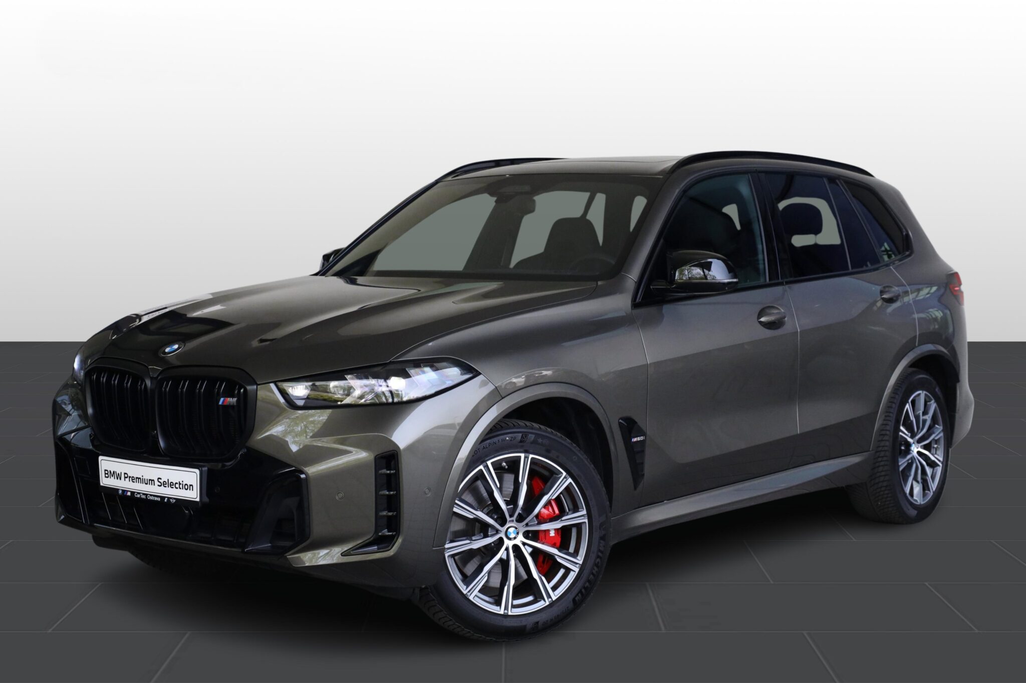 BMW X5 M60i