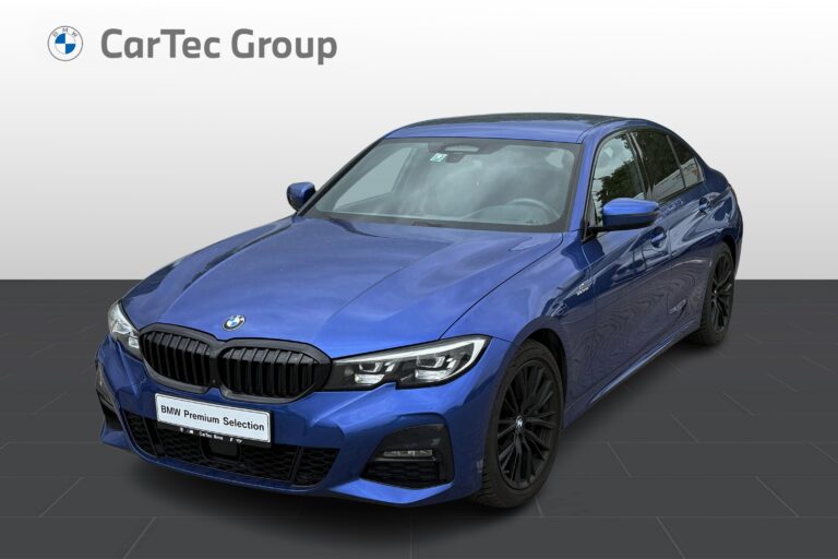 BMW 330i xDrive