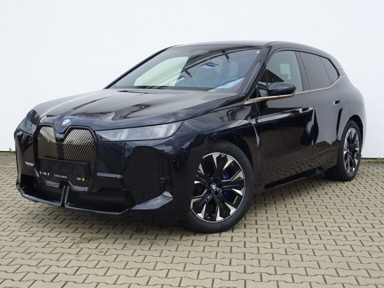 BMW iX xDrive45