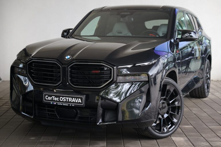 BMW XM Label