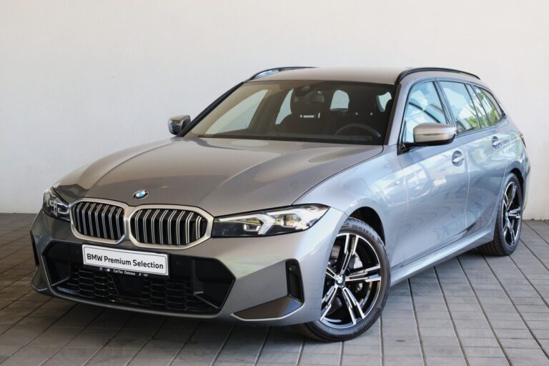 BMW 330i xDrive Touring