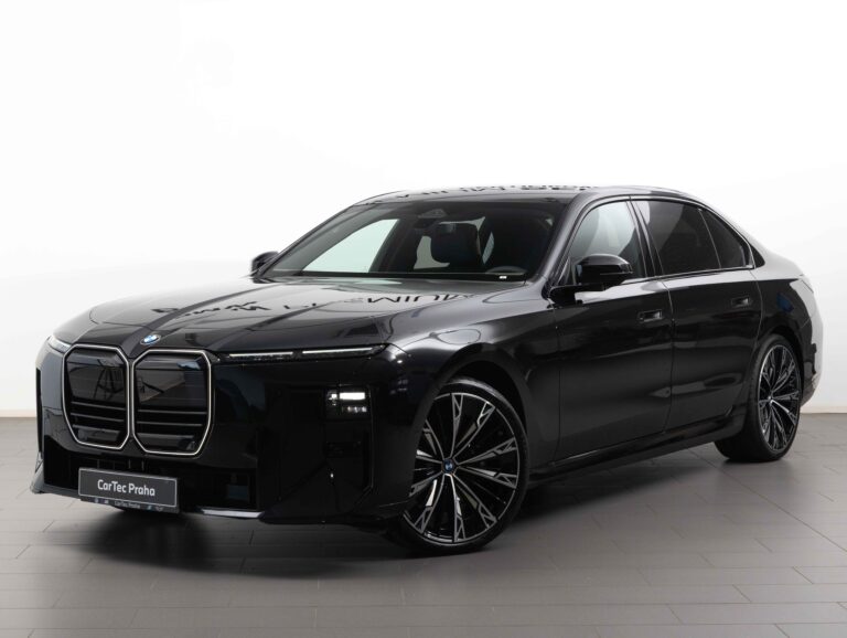 BMW 740 xDrive Sedan